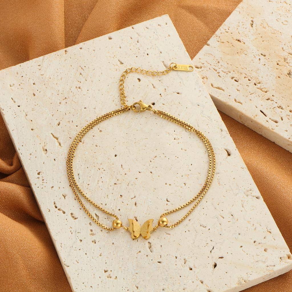 Mattierter Schmetterling Damen Vintage Strandstil Titanstahl Beschichtet 18k Gold Hypoallergen Mehrschichtiger Schmuck Geschenk Fußkettchen
