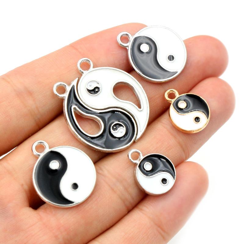 Fashion New Alloy Metal Drop Oil Two-Sided Kit Tai Chi Bagua Macroporous Charms
