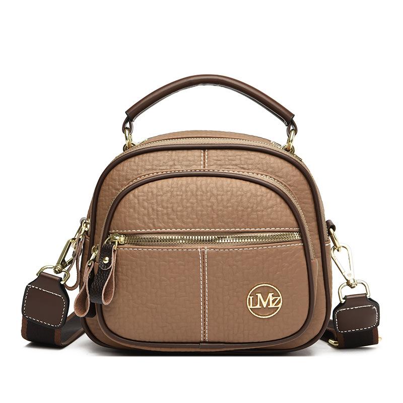 

Big bag women s 2025 new simple printed tote bag large capacity retro texture commuter shoulder portable women s bag хаки