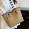 Casual Contrasting Colors Large-capacity Tote Bag Women 2025 New Autumn and Winter Versatile Foreign Style Commuting Single Shoulder Underarm Bag Wome
