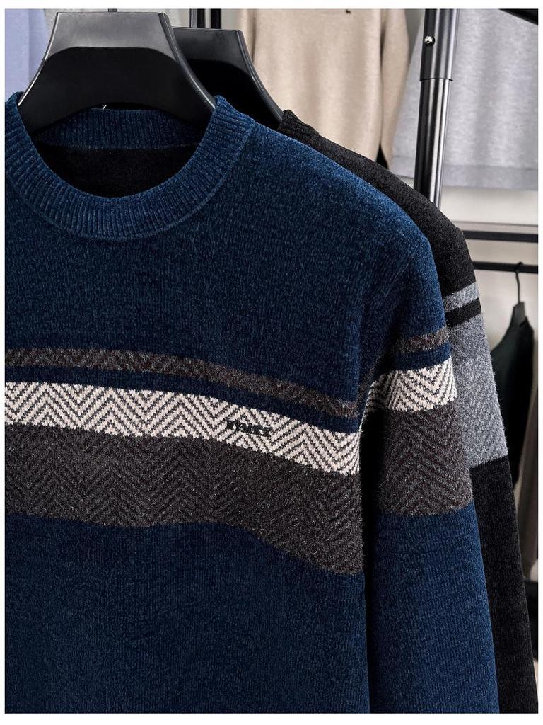 Winter Men's Plus Velvet Striped Round Neck Knit Sweater: Thick, Casual, Fashionable Trend.