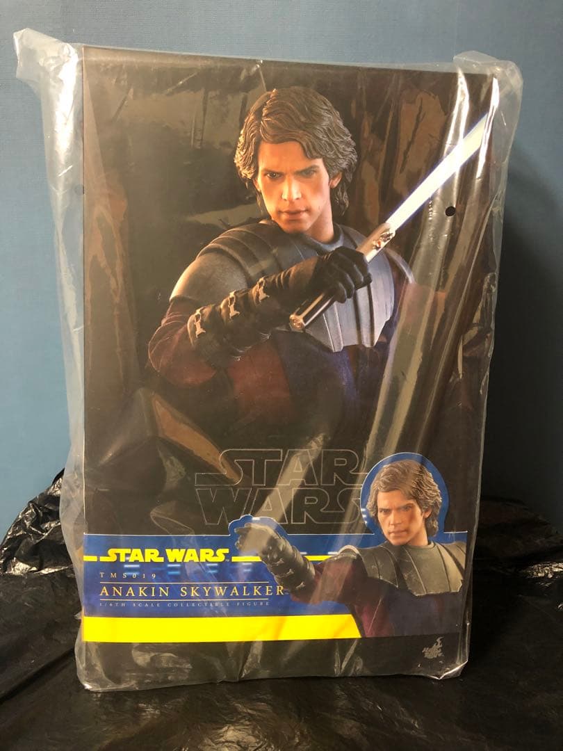 

[USED] Hot Toys Anakin Skywalker Clone Wars