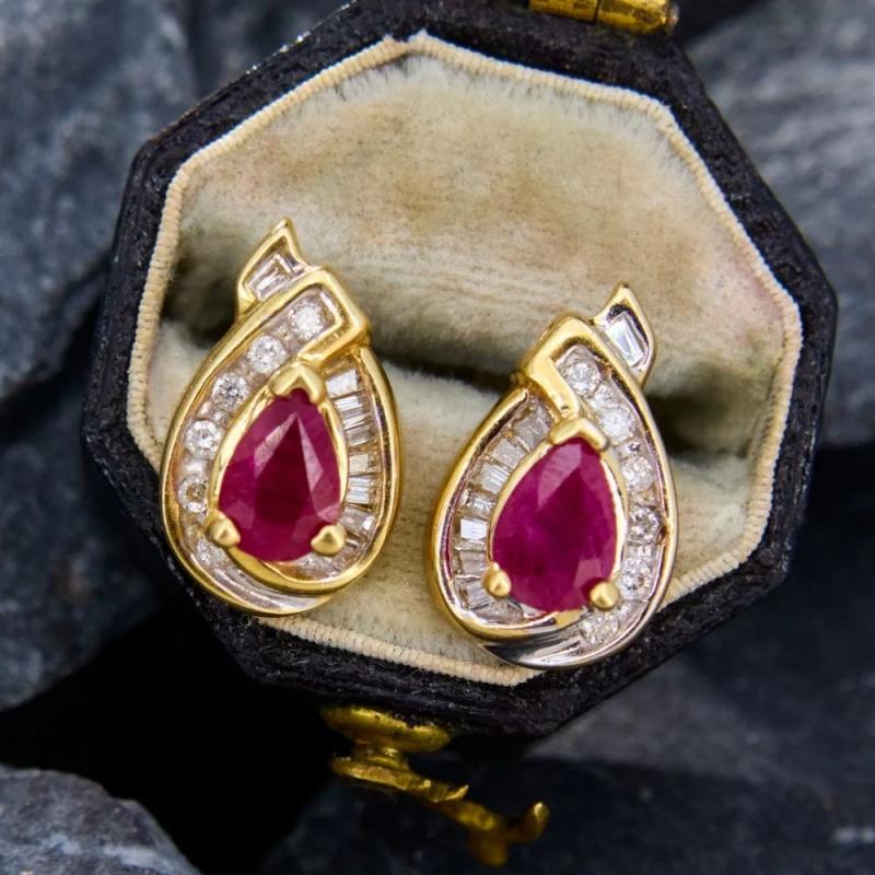 Europäische und Amerikanische Vintage Damen Wunderschöne Elegante Inlaid Funkelnde Zirkon Ohrringe Party Accessoires Täglicher Schmuck