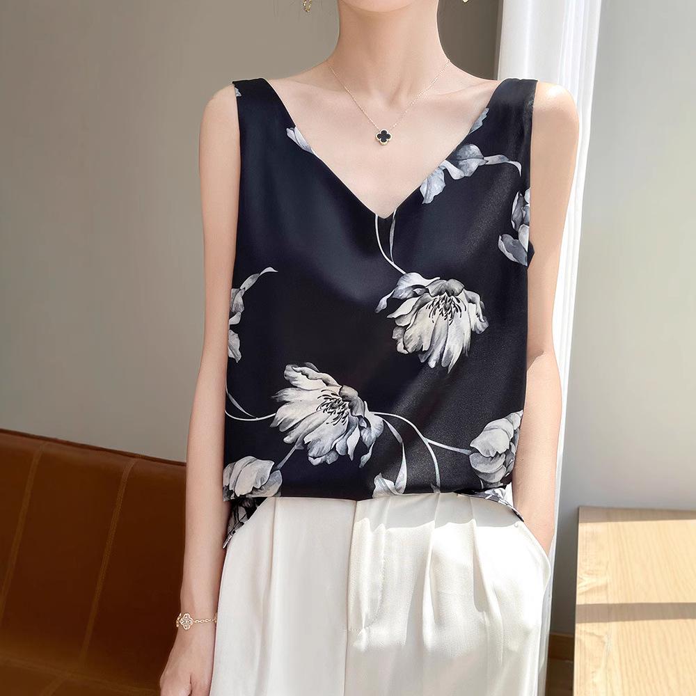 

Women s Ice Silk Satin Camisole - V-Neck Summer Print S fits 85-100 jin