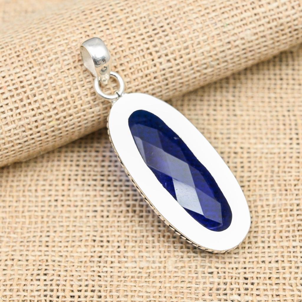 Blå Safir Ädelsten Handgjord 925 Sterlingsilver Fantastiskt Smycke Hänge