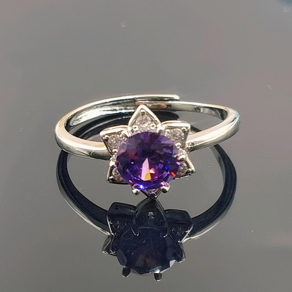 Flower Ornaments High Texture Hexagonal Rings Women's Fashion Metal Jewelry