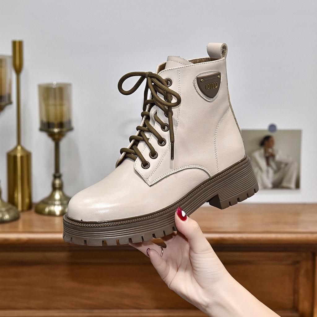 Round Head Short Boots Martin Boots Women's 2025 Autumn and Winter Personalized Lace-up Shield Casual Leather Boots First Layer Cowhide Women's Locomo