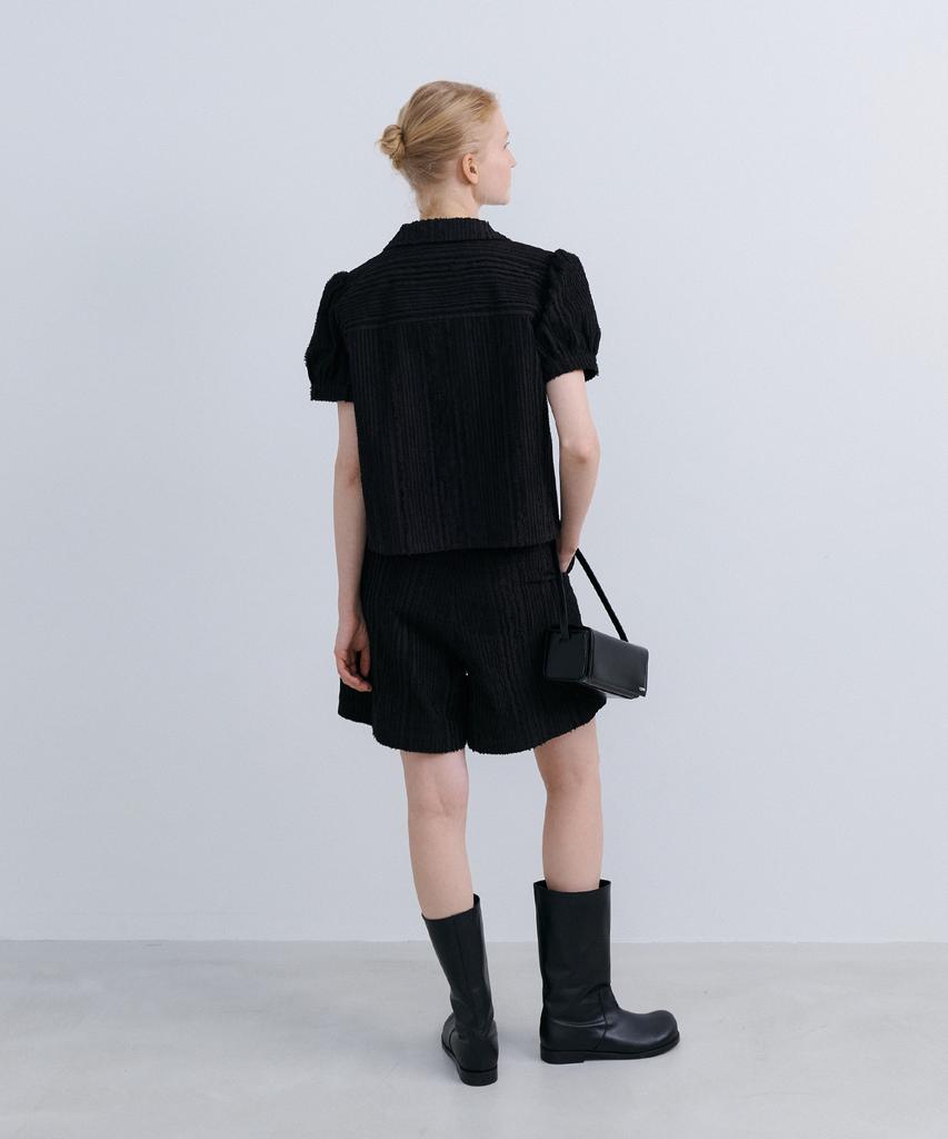 Epinggeulleo Origami Midi Shorts - Black