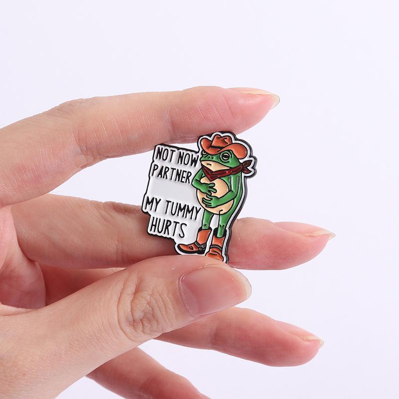 Cowboy-Frosch Emaille-Anstecker Nicht jetzt, Kumpel Mein Bauch tut weh Anstecknadeln Revers-Abzeichen Lustiger Frosch-Schmuck Geschenk für Freunde