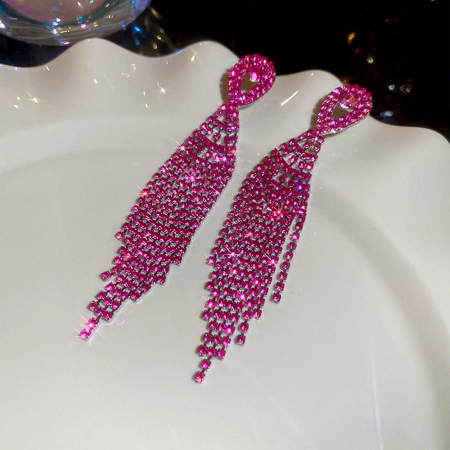 Silver Needle Court-Style Rhinestone Tassel Earrings: Elegant, High-End Light Luxury with a Fashionable, Exaggerated Design.