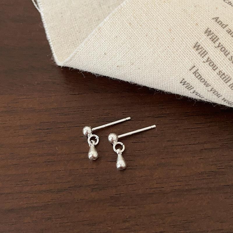 

Простые серьги-гвоздики с каплями воды, вишневым цирконием и жемчугом, женские легкие, роскошные, ретро, элегантные, модные, темпераментные, универсальные серьги