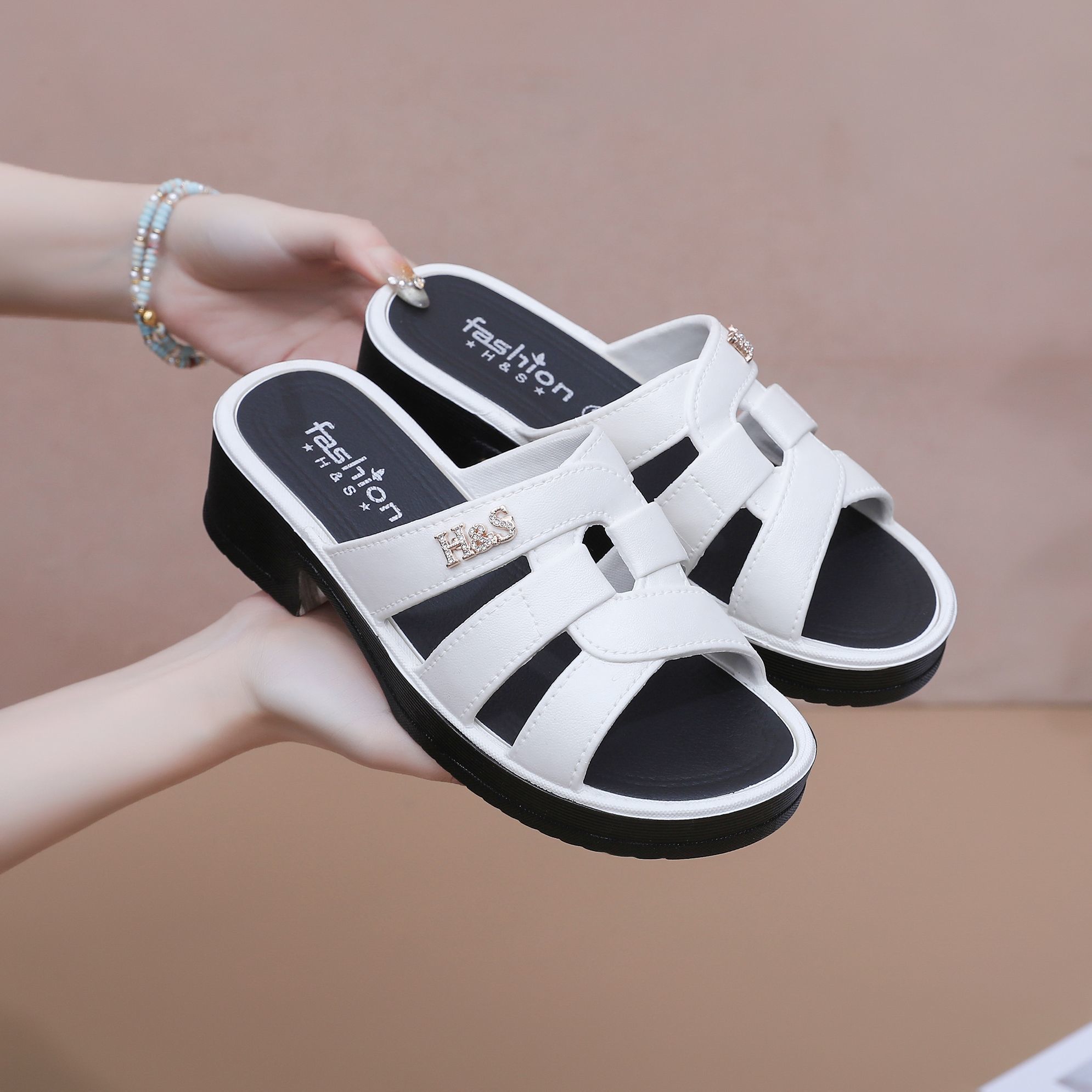 

Летние бестселлеры, модные женские босоножки на высоком каблуке, мягкие нескользящие повседневные тапочки для женщин 36-40