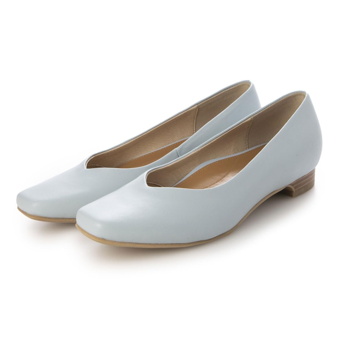 

Square-toe V-cut pumps