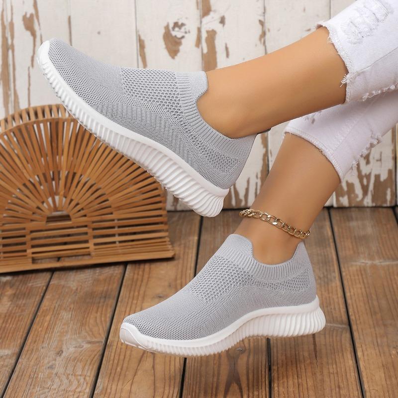 Fashion Women's New Solid Color Casual Breathable Elastic Slip-on Knitted Sneakers
