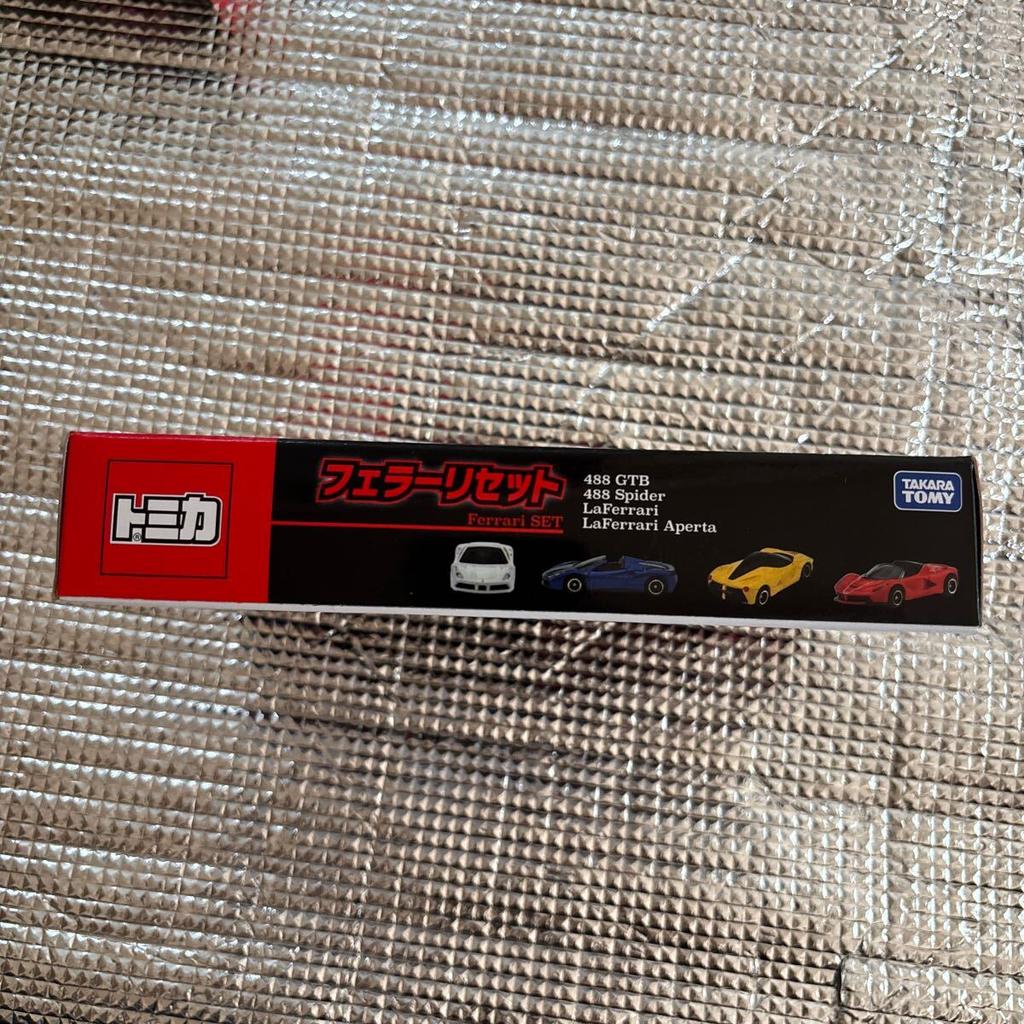 Tomica Ferrari Set