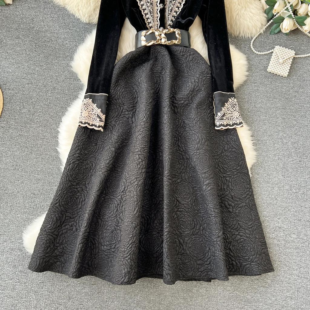 Solid Elegant Dress Women Winter Patchwork Lace Party Midi Dress Female Casual French Style Sweet Kawaii Korean Dress Women 2024