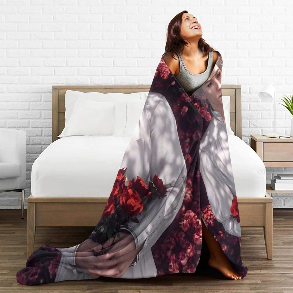 Baldur's Gate 3 Astarion Vampire Character Blankets Soft Warm Flannel Throw Blanket Bedding for Bed Picnic Travel Home Couch