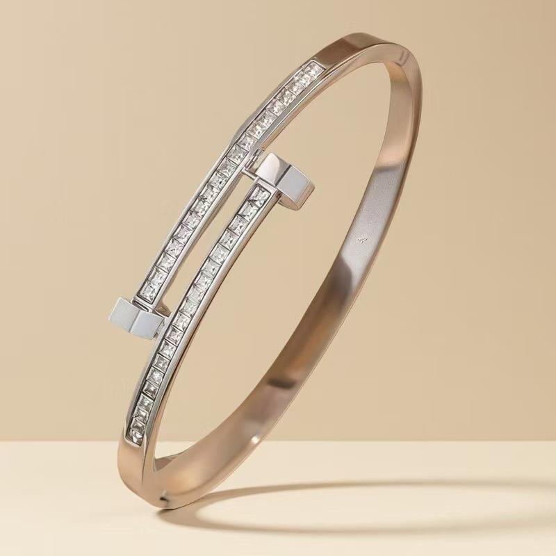 Women s Three-Color Zirconium Titanium Stainless Steel Studded Bracelet