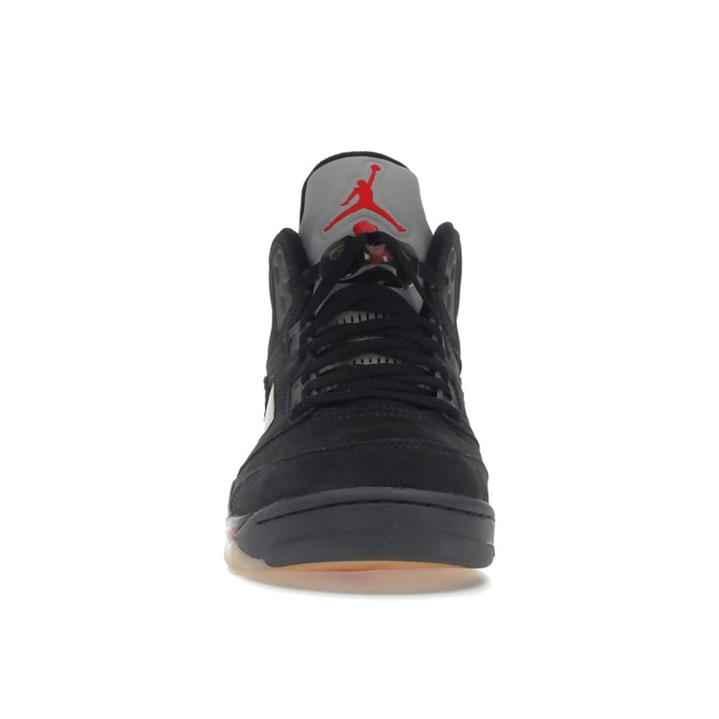 Air Jordan 5 Retro GORE-TEX Off-Noir Women Sneakers Black Fire-Red Muslin DR0092-001
