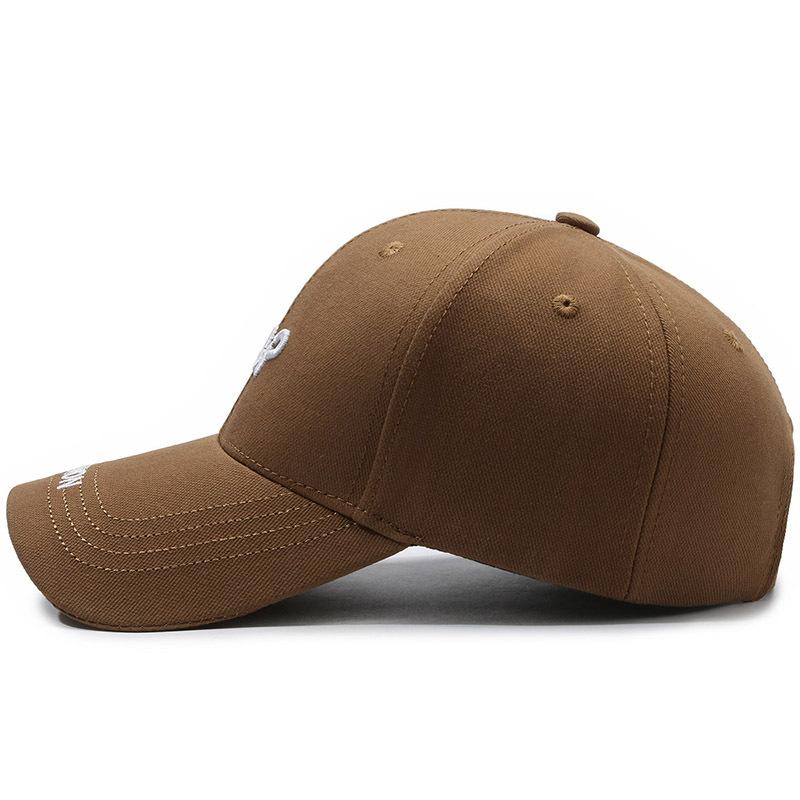 Мужская и женская шляпа с вышивкой на весну и лето — фото 4