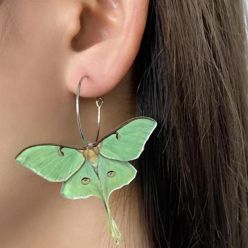 1 Pair Green Butterfly Moth Unusual Acrylic Hanging Pendants Earrings For Women Female Girls Vintage Earring Jewelry