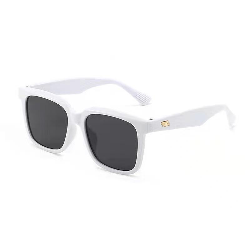 Retro Black Frame Square Studded Sunglasses - Unisex Influencer Style