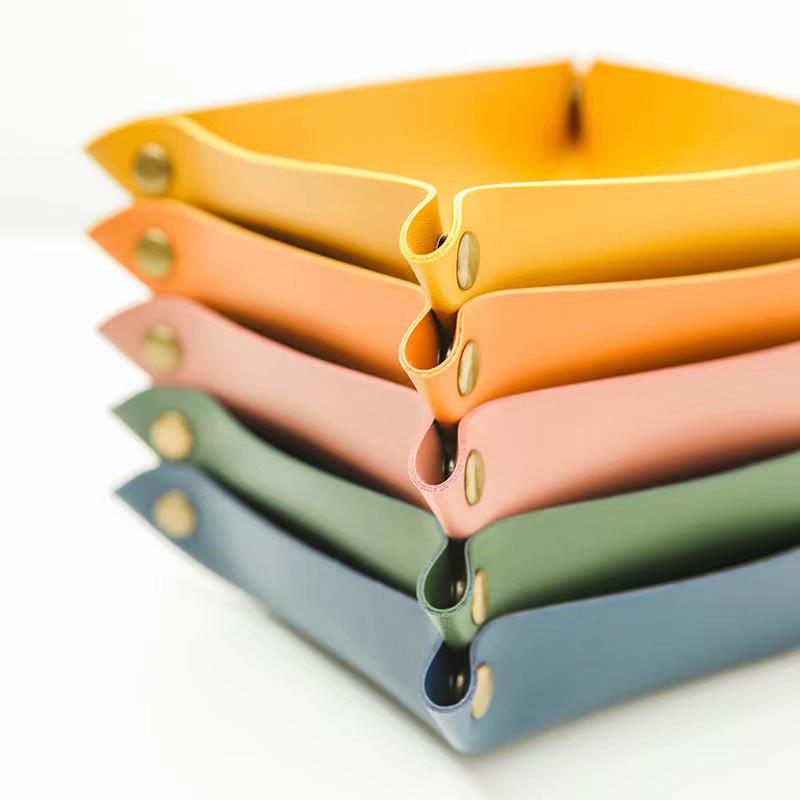 

Скандинавский поднос для хранения из ПУ кожи для украшений, косметики и ключей Small (20×20)