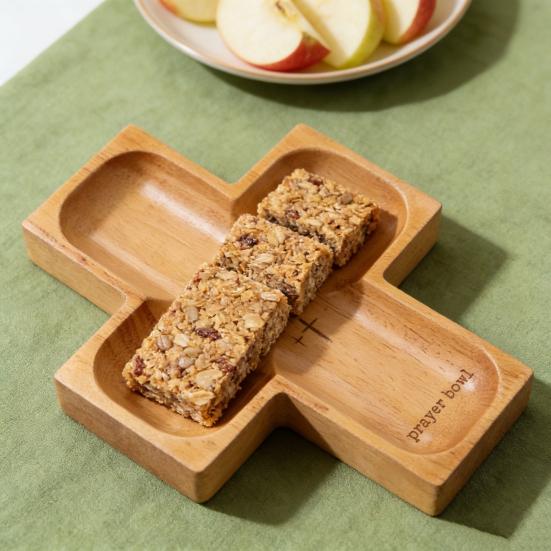 Wooden Prayer Bowl 4-Compartment Serving Tray for Bread Cakes Fruit And Desserts Reusable Dinnerware for Family Gatherings Party Supplies