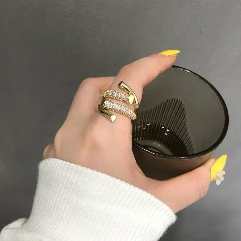 Neuer Geometrischer Unregelmäßiger Ring mit Zirkonia Offener Ring für Männer und Frauen Trend Hip Hop Party Accessoires