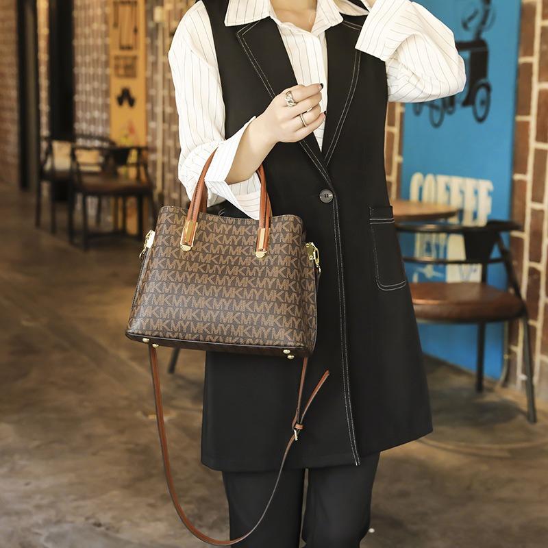 Nowa torebka damska modna o dużej pojemności przenośna torba kubełkowa retro z nadrukiem liter damska na ramię listonoszka