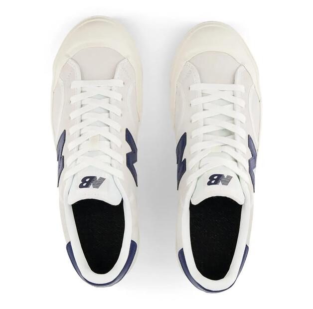 New Balance Кросовки 100