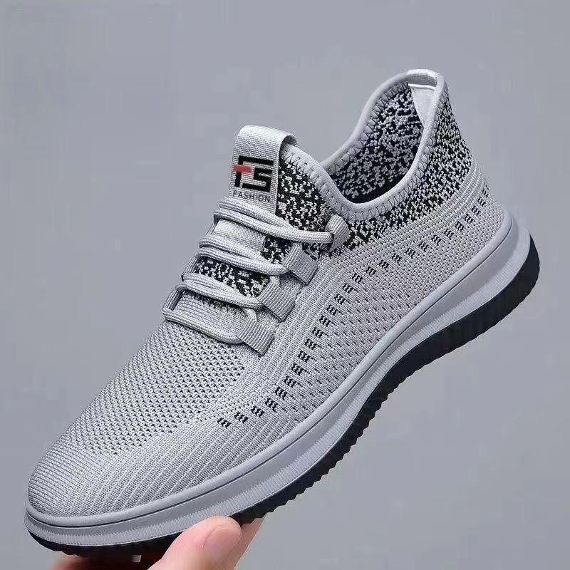 Herrenschuhe Neue Mesh-Oberfläche Leichte, atmungsaktive Mode-Freizeitschuhe Herren-Sneaker Slip-on Lazy Shoes