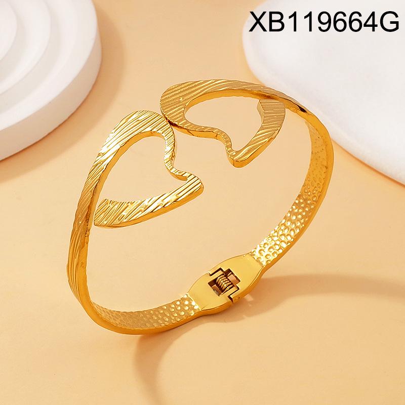 Gold-Plated Geometric Hollow Women's Bangle: Elegant, Personalized, Versatile Jewelry