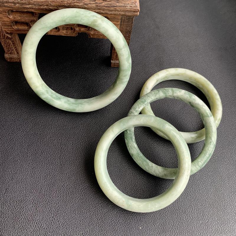 A4 Emerald Green Hetian Jade Bracelet with Floral Design