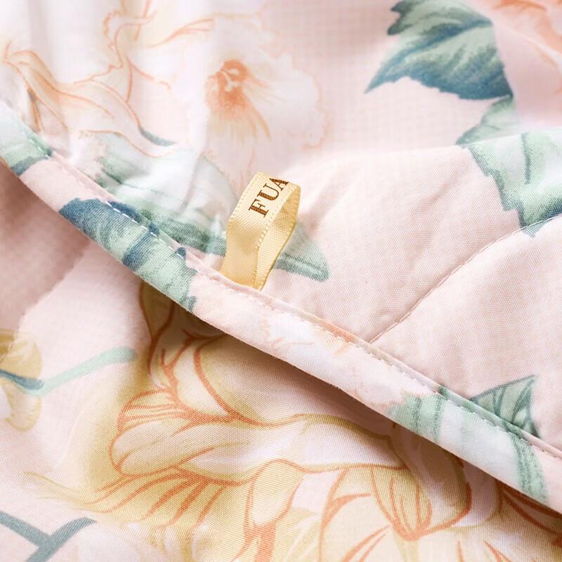 FUANNA Antibacterial Seven-Hole Summer Quilt