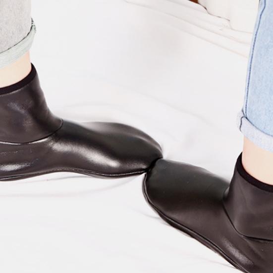 Faux Leather Slipper Socks Men Waterproof Warm Indoor Socks Non Slip Fleece Lined Winter Socks for Bedroom Playroom Outdoor Wear