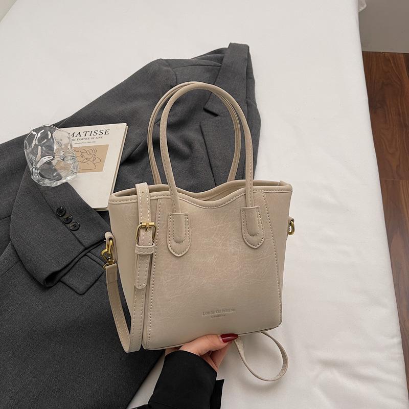 Handbag Bag Women's Winter Fashion Retro Shoulder Bag Commuter Messenger Bag Simple Bucket Bag