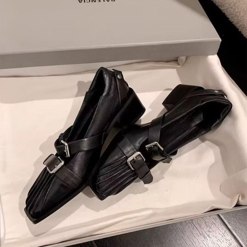 Square Toe Retro Belt Buckle Pumps Retro Genuine Leather British Style Thick Heel Casual Shoes Black Ladies Mary Jane Shoes
