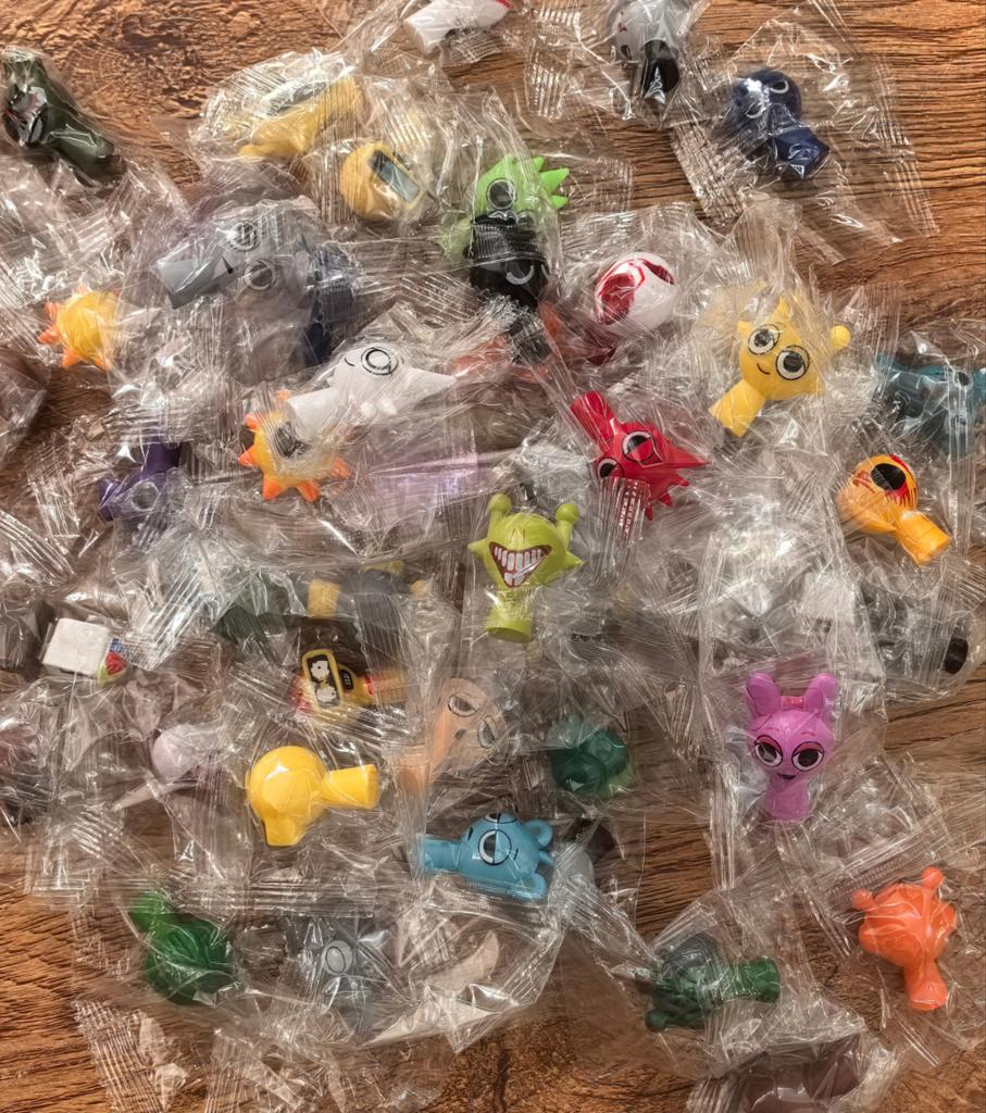 Нетоксичний 48 шт./Набір Міні 3-5 см Sprunki Фігурка Іграшка Мультфільм Фільм Sprunki Wenda Модель Лялька Фігурки Подарунок для Дітей