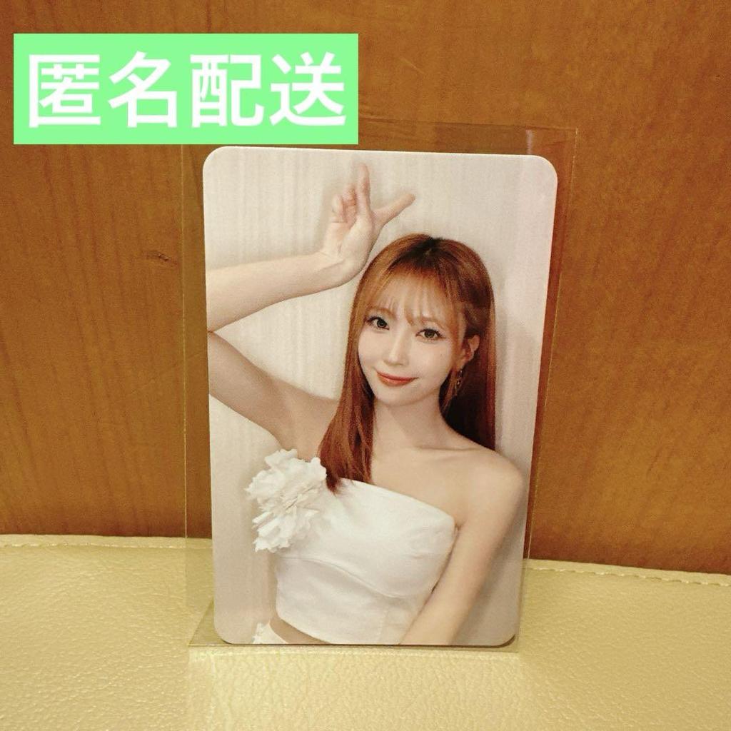 [USED] NiziU venue limited photo card Mayuka