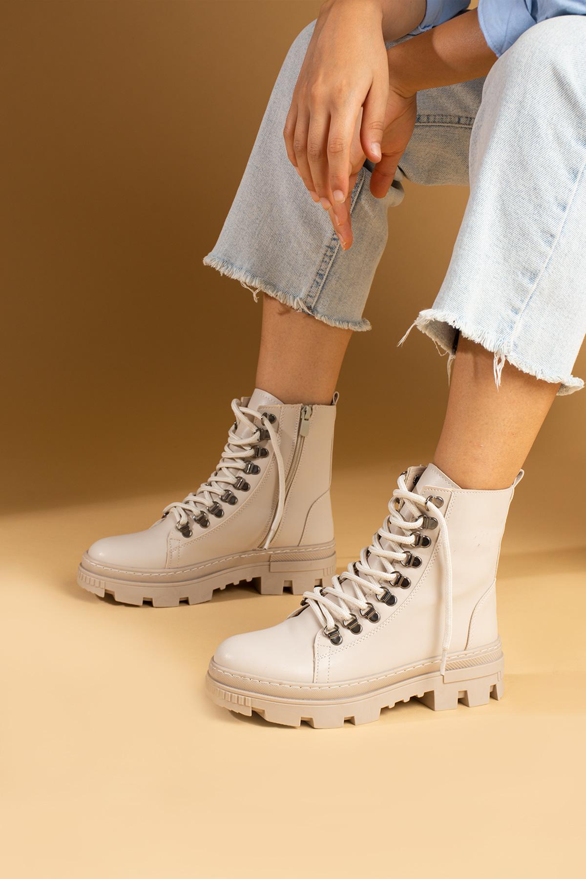 

Женские ботинки на молнии на специальной подошве с кружевной отделкой 57-210-24 36 кремовый