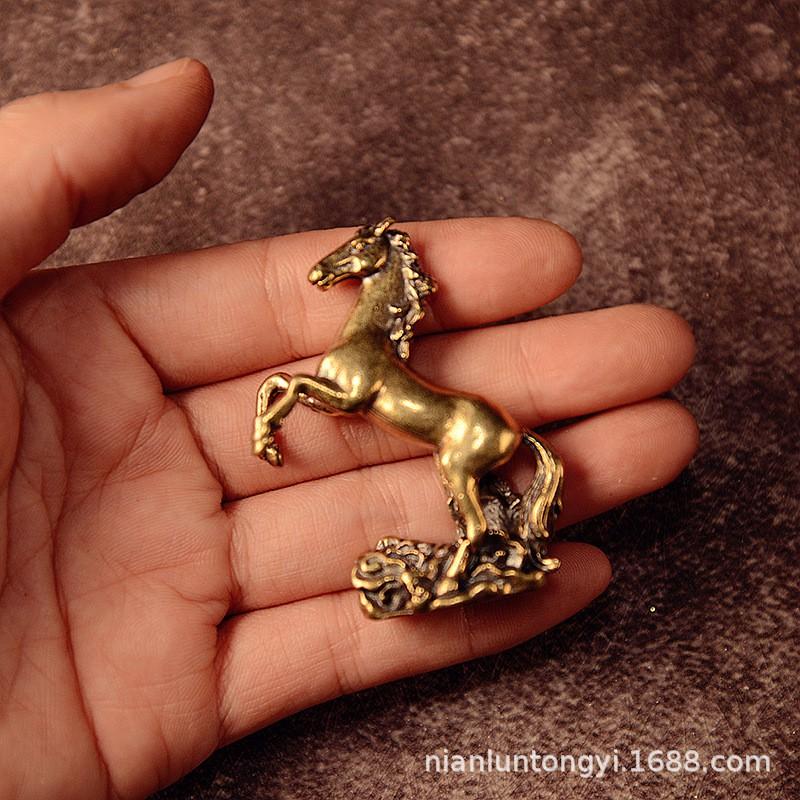 Solid Brass Horse Figurine Step-by-Step Prosperity Desktop Decor Ethnic Style Cast Metal Animal Ornament Horse Stepping on Auspicious Clouds