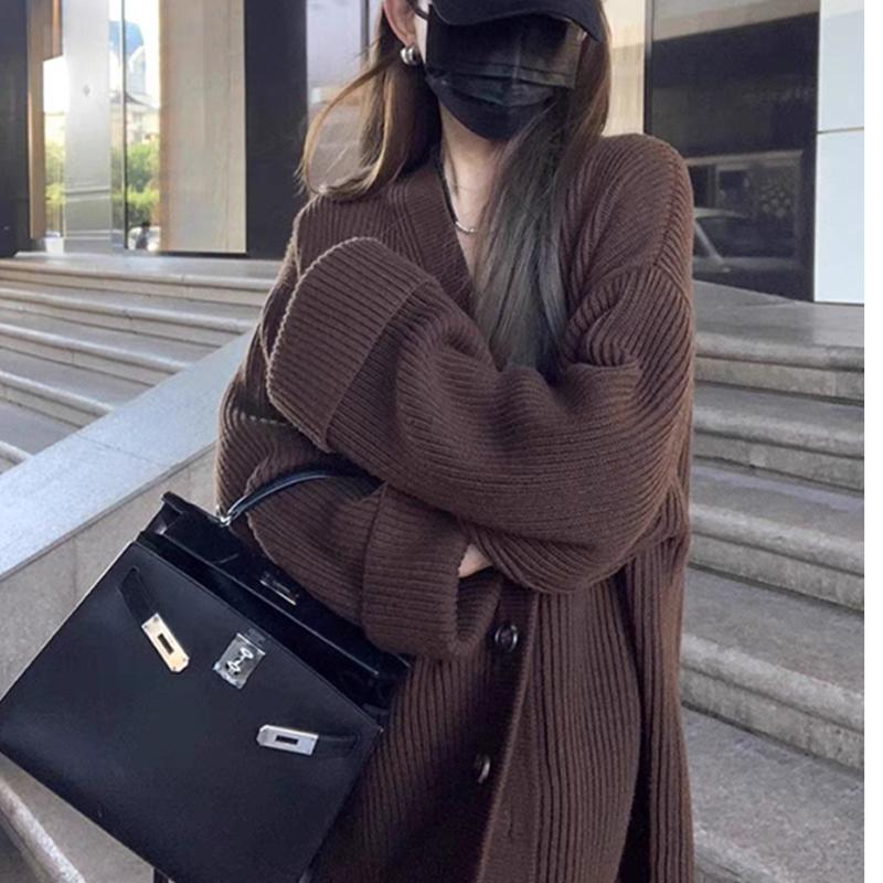 

Женский кардиган свитер куртка с V-образным вырезом Осень-Зима 2025 Ретро мода Длинный рукав Средней длины Повседневный Свободный Вязаный кардиган Элегантные пальто One size