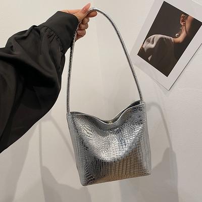 Niche Large-capacity Shoulder Handbag Bag Women's New Fashion Texture Autumn Commuter Tote Bag