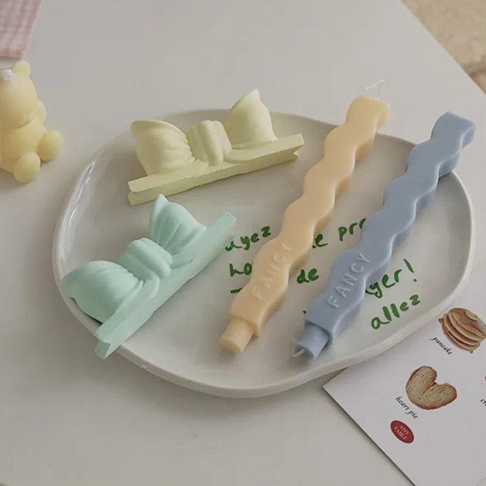 Ins Style Long Candle Candlestick Bow Shaped Mini Candle Stands Creative Bow Candle Holder