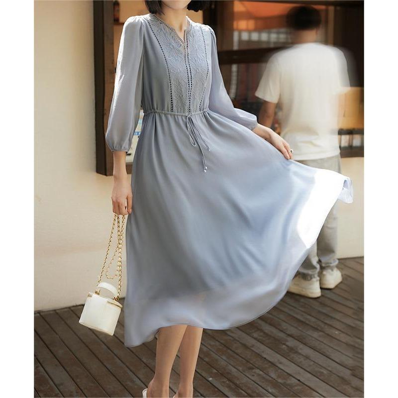 

Летнее белое платье феи с вышивкой из тонкого и струящегося шелка Georgia XL