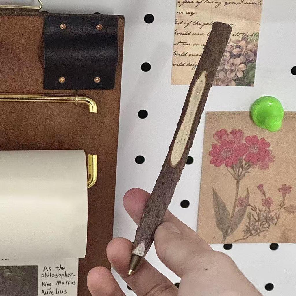 Retro Kraft Paper Clipboard Notebook: Exquisite Ink-Style Design
