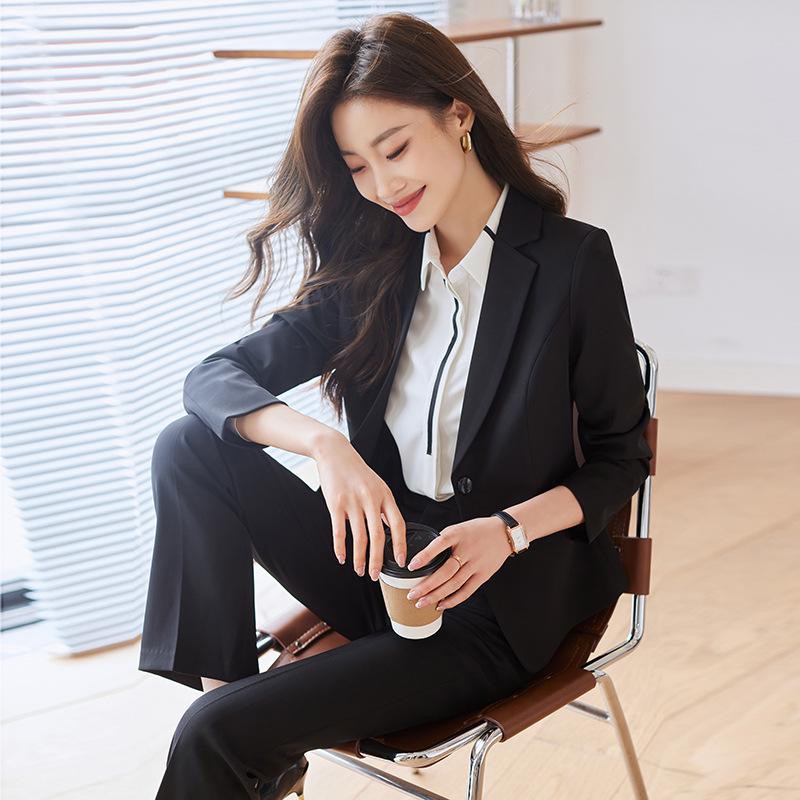 Costum de birou profesional coreean pentru femei, primăvara 2025, croială slim fit