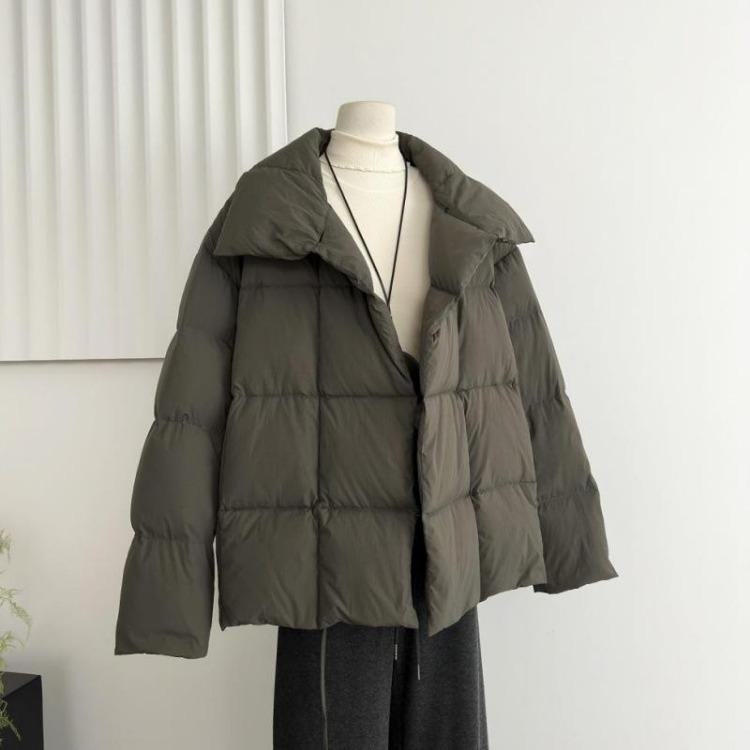 Winter Warm Standup Neck Jacket Women Loose Short Small Design Thickened Cotton Fashion Clothes