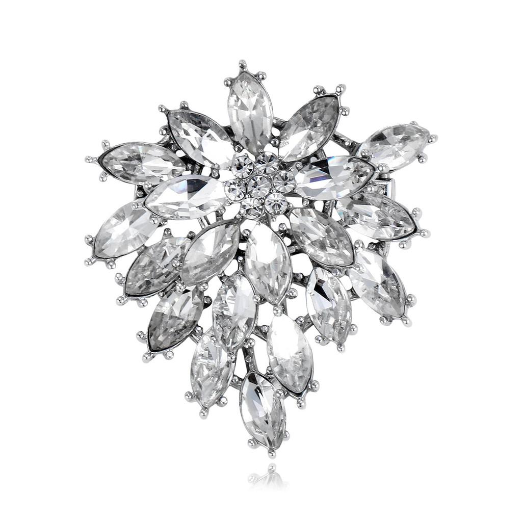 Elegant Alloy Tassel Brooch For Women With Adjustable Clasp For Formal Attire